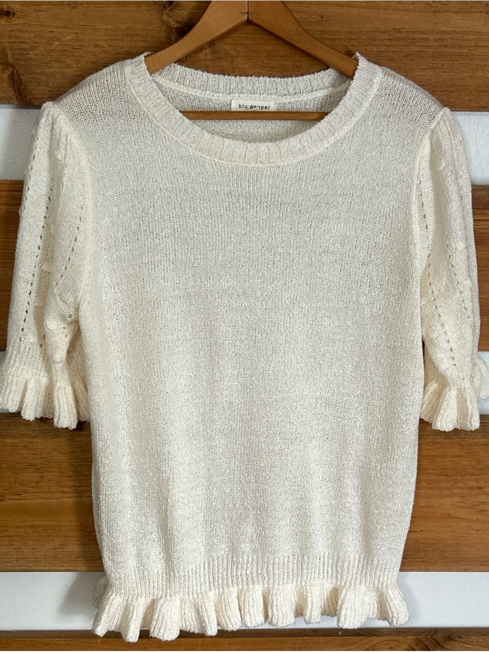 Blu Pepper Cozy Life Cream Sweater Crochet Style Puff Sleeves Ruffles Size Large